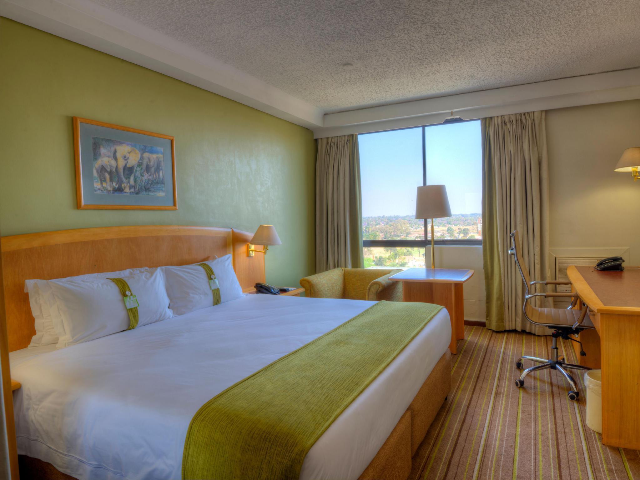 - By Ihg Hotel 4*