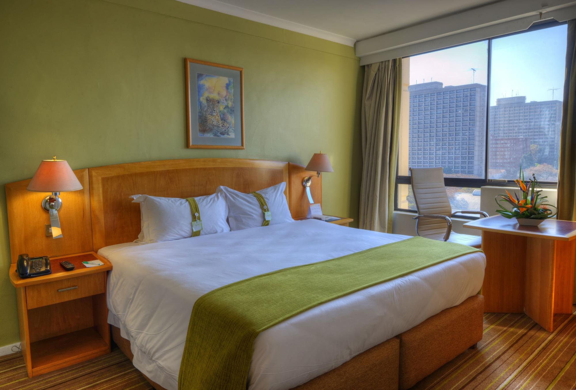 Hotel - By Ihg