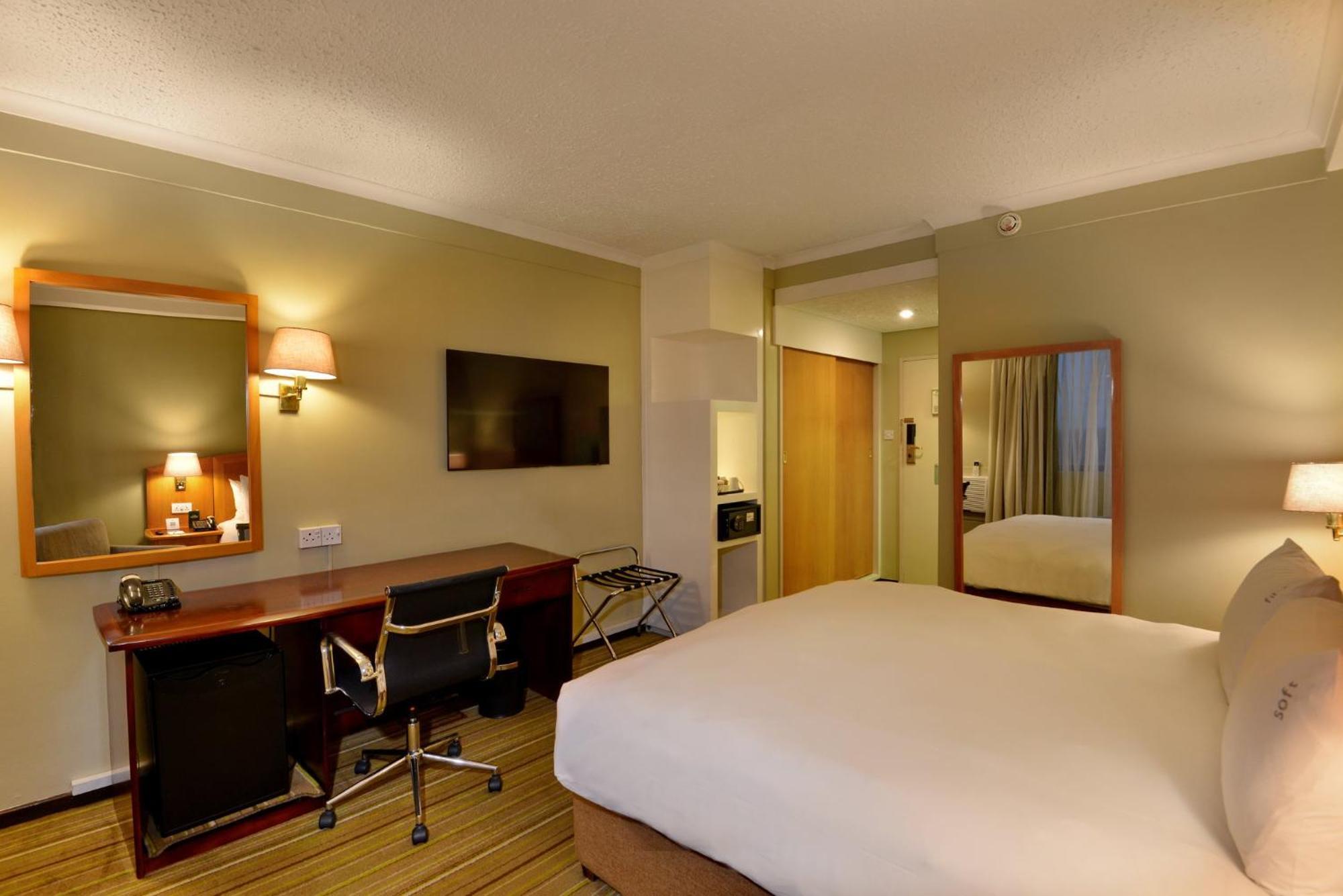 - By Ihg Hotel 4*